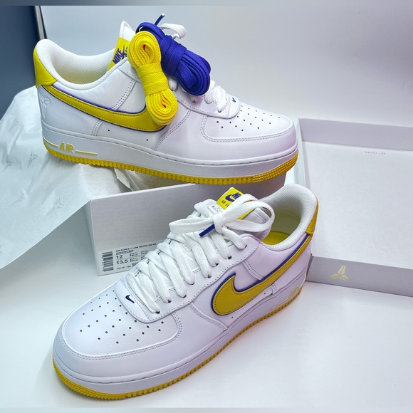 2024
Kobe Bryant x Nike Air Force 1 Low Retro QS 'Lakers Home' - Picture 2 of 13